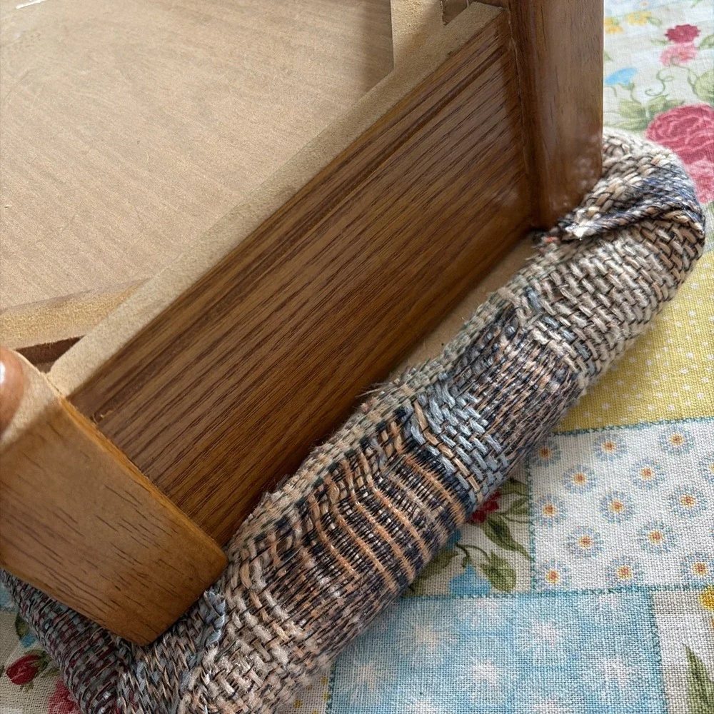 Vintage Wooden Footstool W/Floral Tapestry Upholstered Cushion Storage